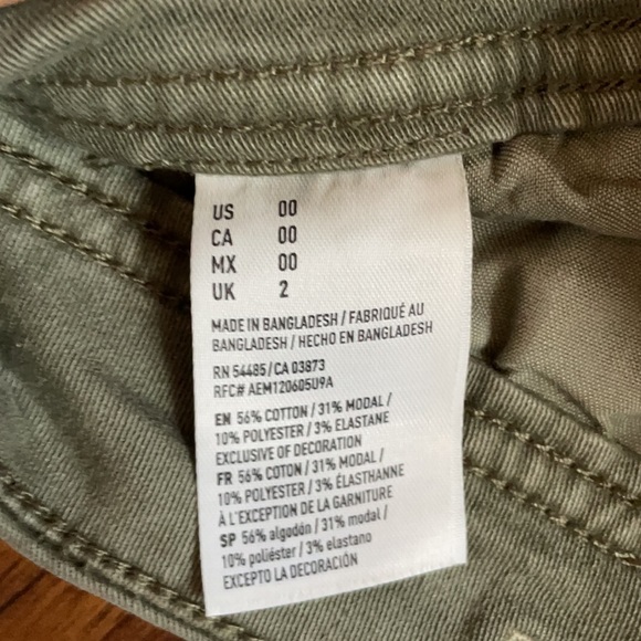 Brand New Without Tags American Eagle Olive Shorts - Picture 5 of 7